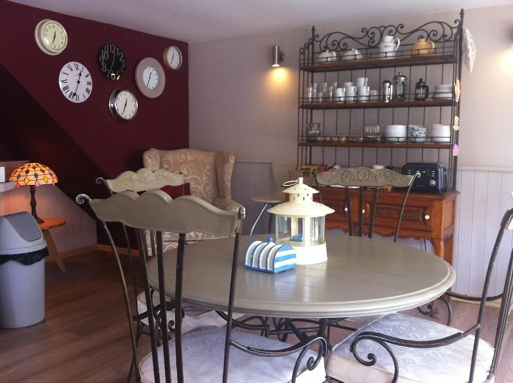 Bonningtons Stansted Self Catering Hotel Stansted Mountfitchet