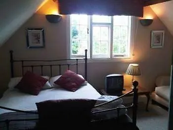 Bonningtons Stansted Self Catering Hotel Stansted Mountfitchet Guest house