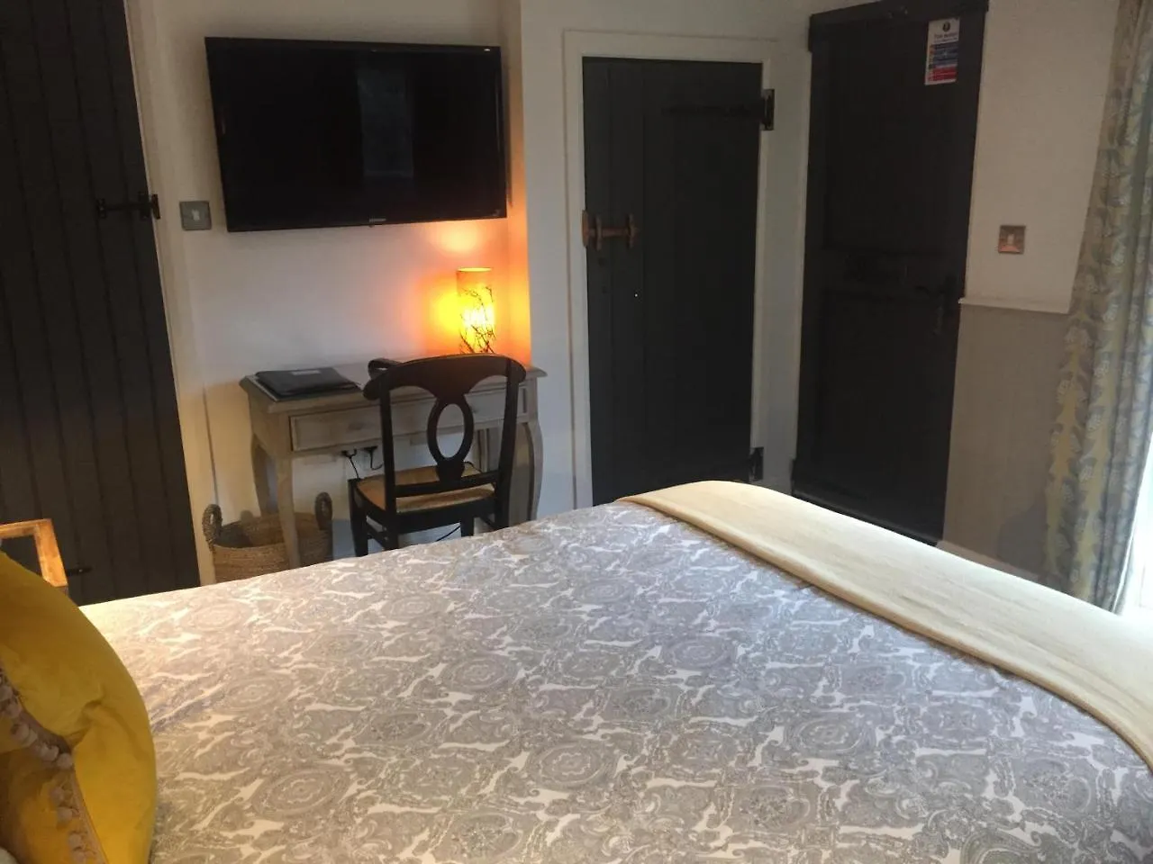 Bonningtons Stansted Self Catering Hotel Stansted Mountfitchet Guest house